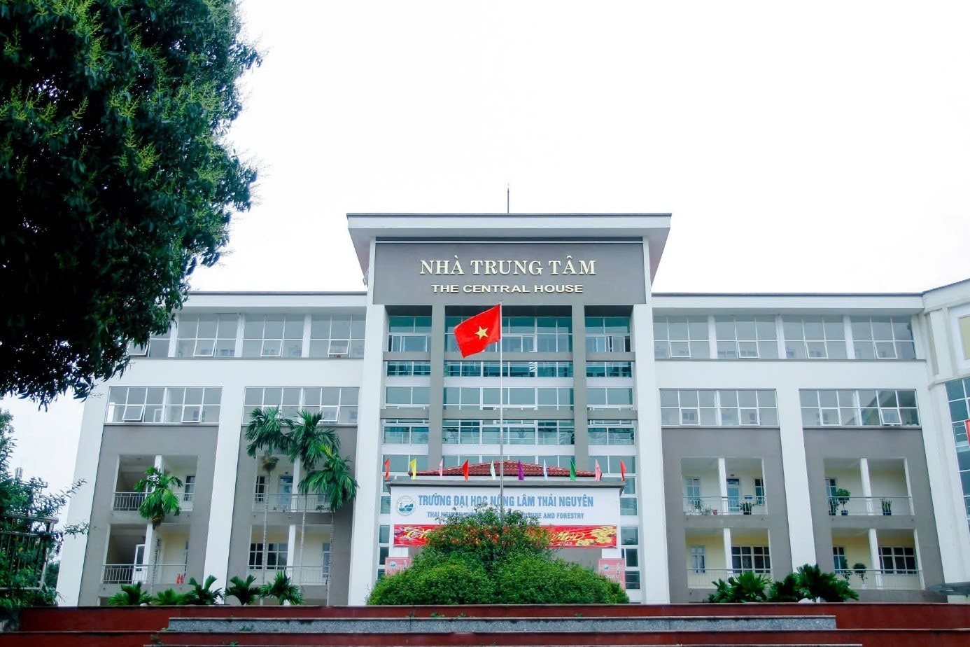 Trường Đại học Nông Lâm – Đại học Thái Nguyên được UBND tỉnh Thái Nguyên khen thưởng hỗ trợ khởi nghiệp  (2017 - 2025)
